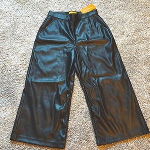 Faux leather crop wide leg pants. Ladies XS. Gigi Parker.